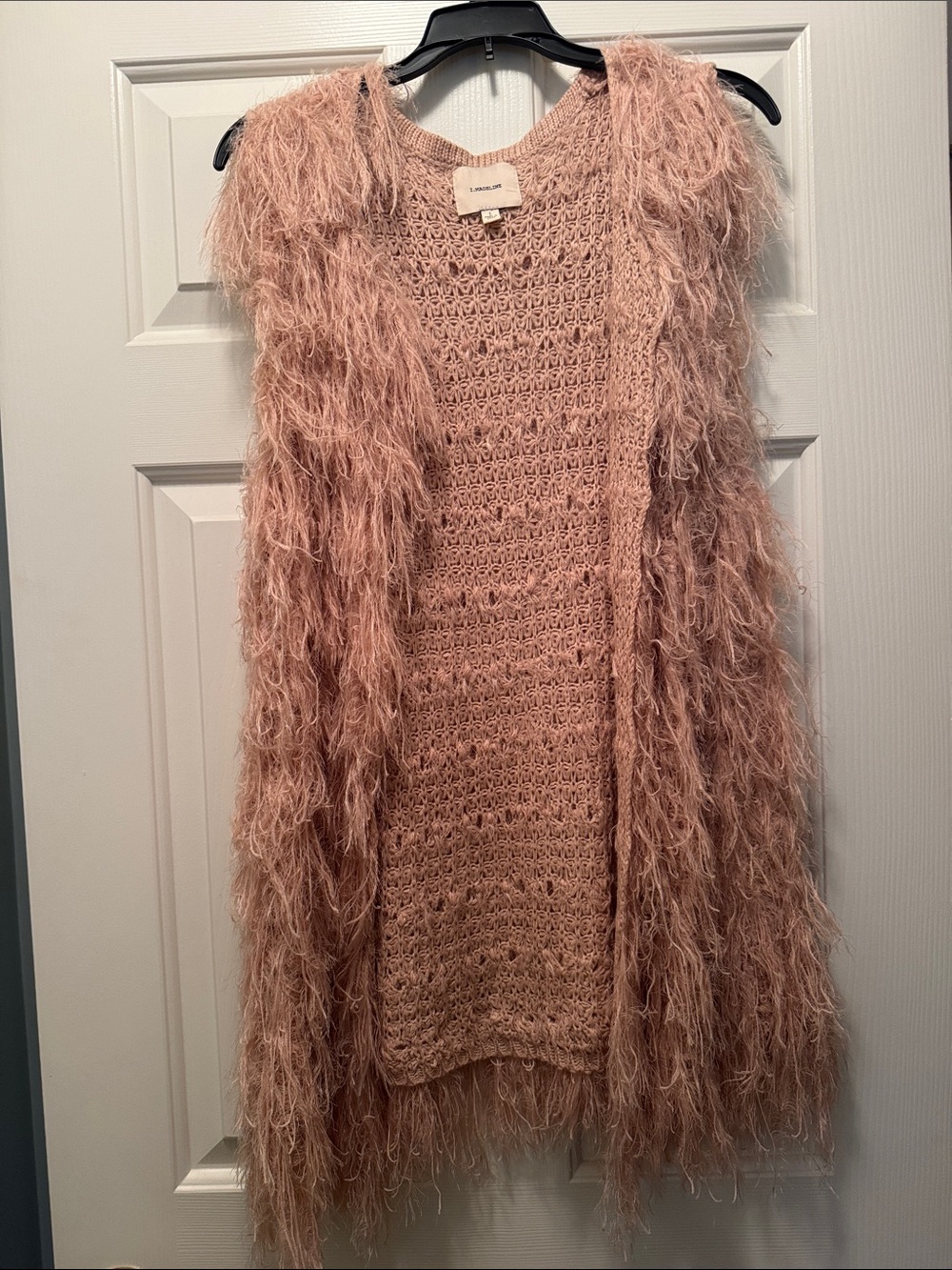 Dusty Rose Faux-Fur Trim Open-Front Knit Vest
